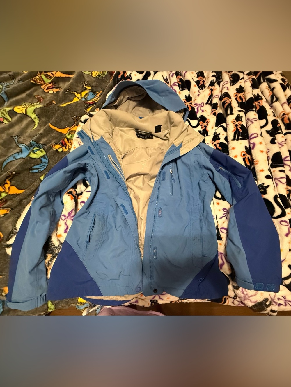 Marmot women's ski winter jacket with hood size small blue